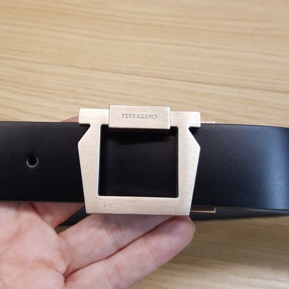 Salvatore Ferragamo Sz 105 Black Brown Reversible Gancini Square Buckle Belt - Picture 4 of 7